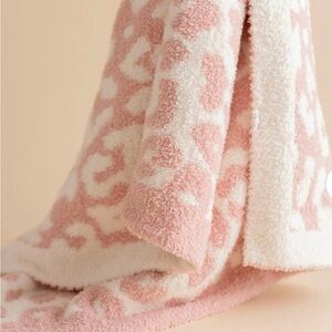 Comfy luxe throw blanket brand new 50x60 throw